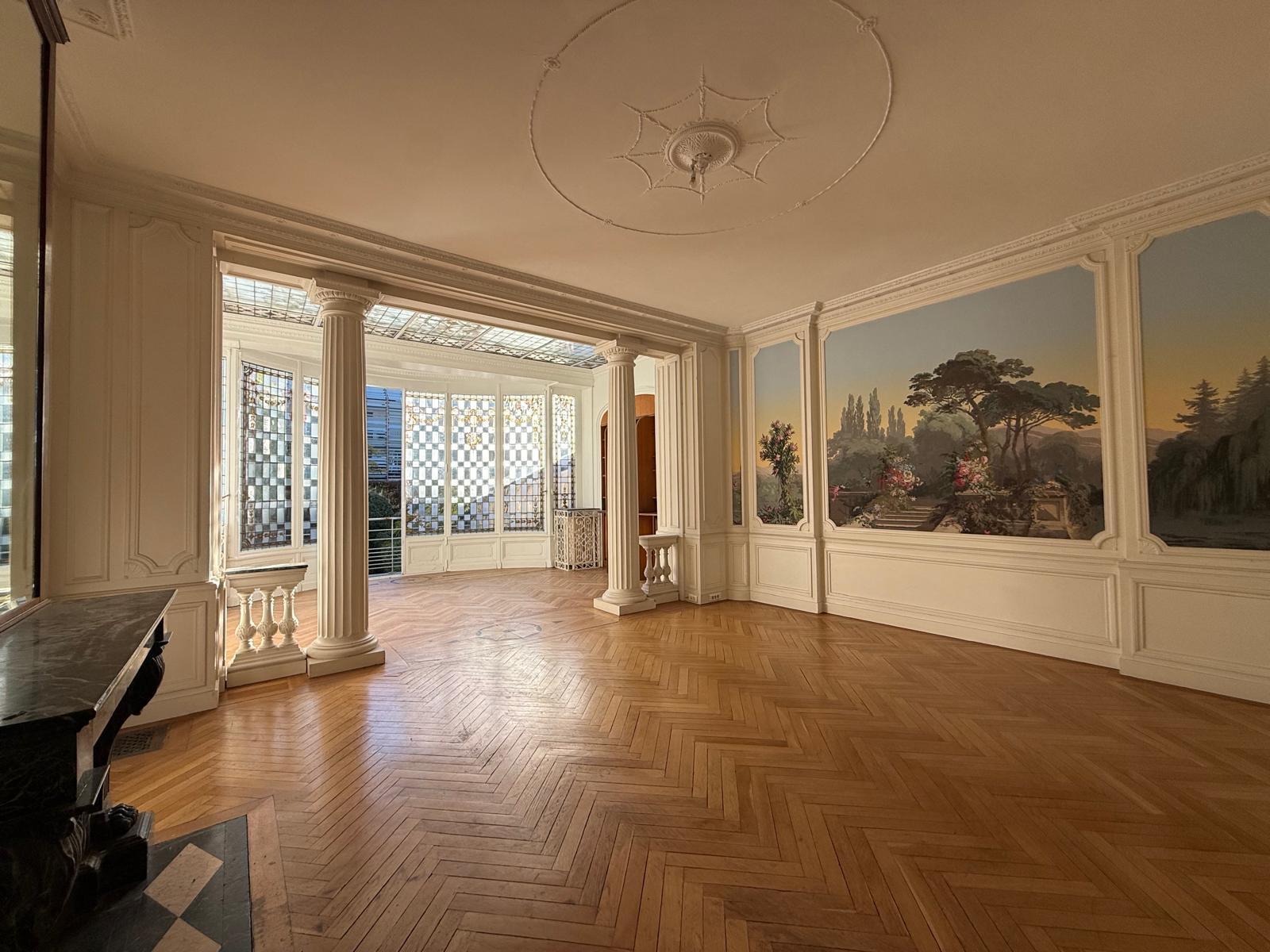 maison 10 pièces - BORDEAUX