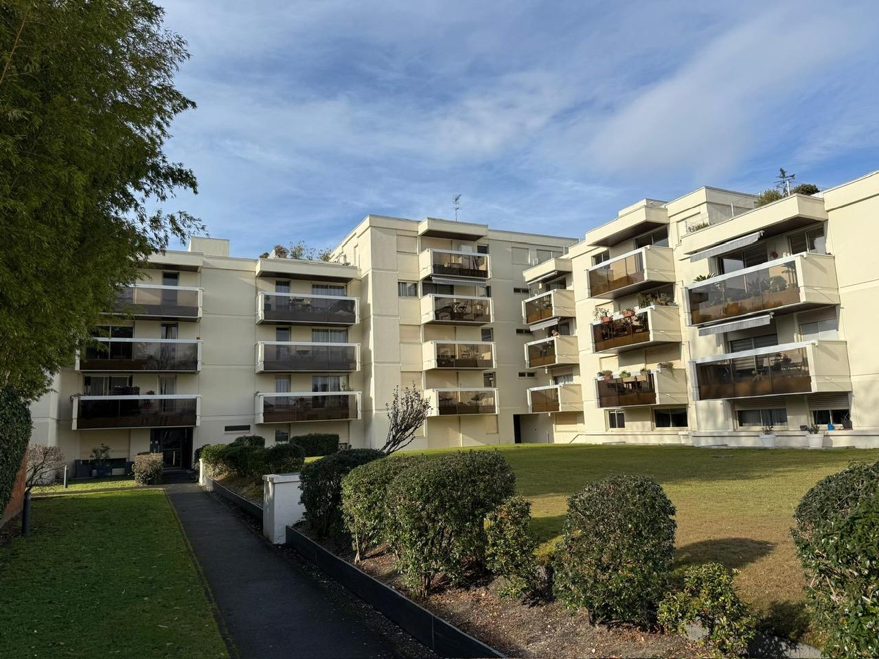 appartement 2 pièces - BORDEAUX